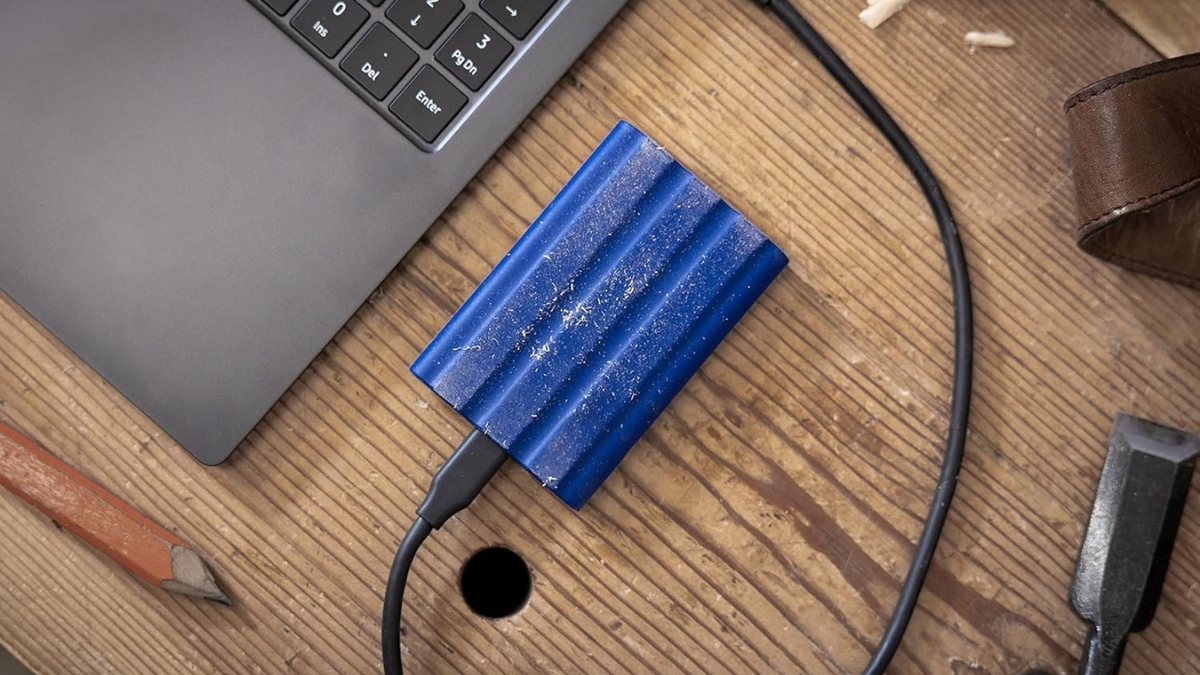 Samsung T7 Shield: Rugged Portable SSD for Extreme Conditions