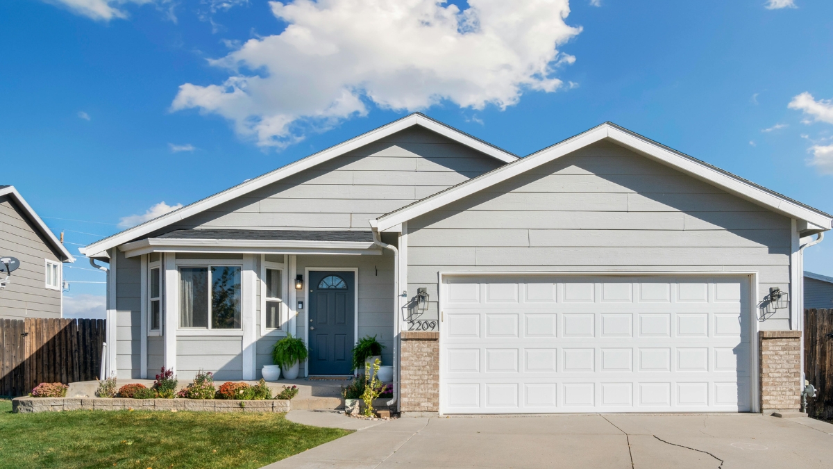 Chamberlain Wall Mount Garage Door Opener Review: Quiet Motor, Clean Space, Smart Features