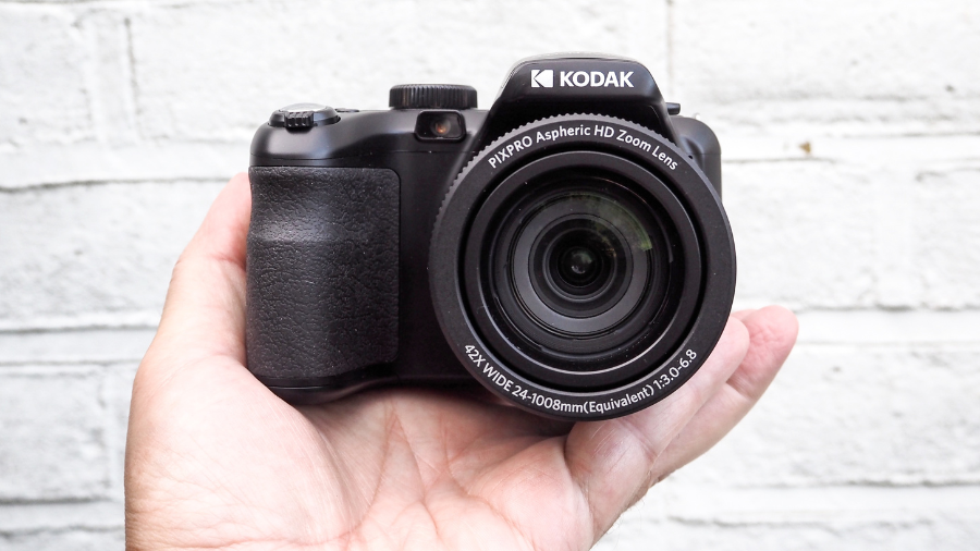 Kodak AZ425 PIXPRO Astro 20MP Digital Camera Review: 42x Zoom Power in 2025
