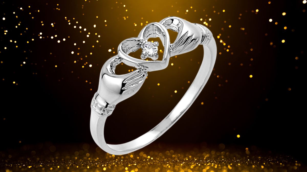 How the 14k White Gold Claddagh Ring Balances Tradition and Modern Romance
