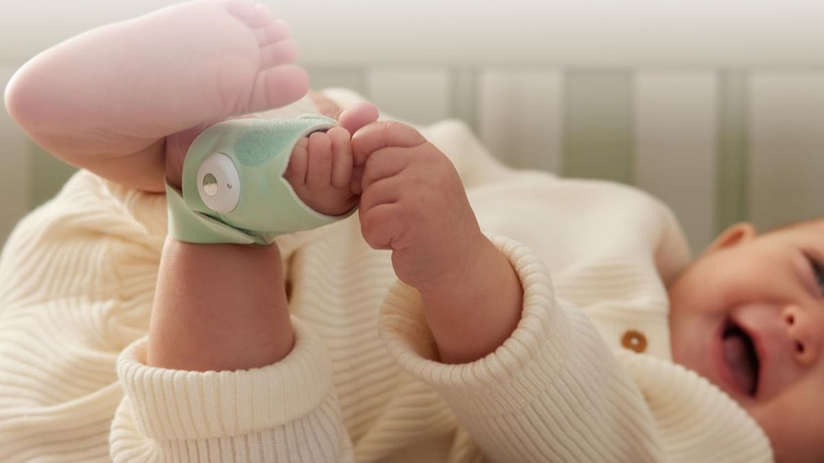 What Makes the Owlet Dream Sock the Smartest Baby Monitor of 2025