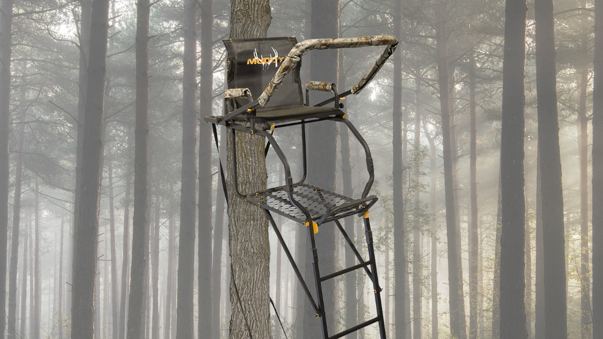 Huntsman Deluxe Steel Ladder Tree Stand