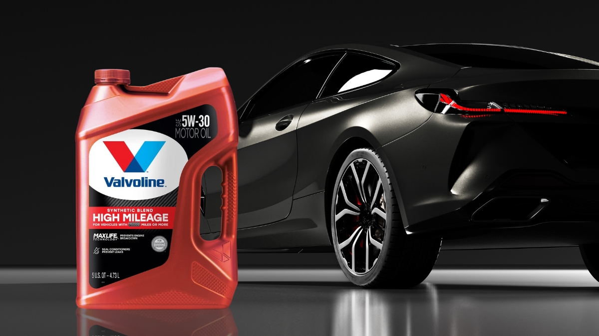 This Valvoline Oil Protects High Mileage Engines from Wear and Leaks