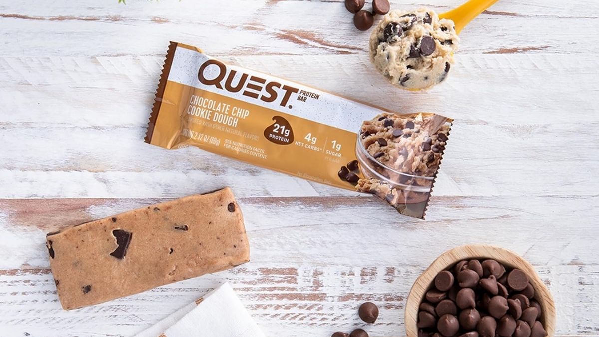 Quest Nutrition Chocolate Chip Cookie Dough Protein Bars: Keto-Friendly Snack for 2025