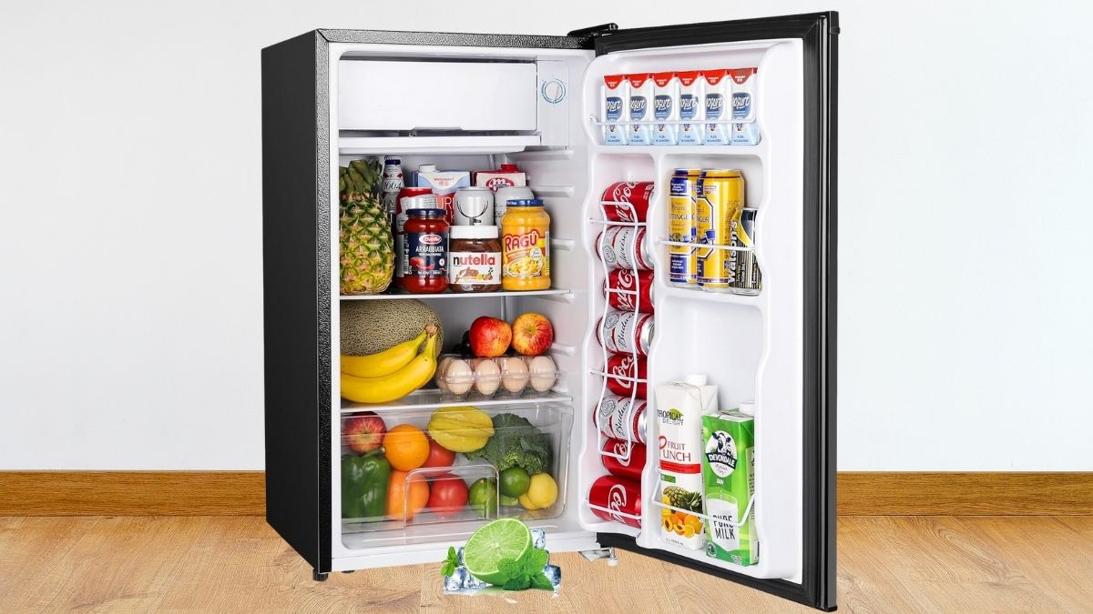 Upstreman 3.2 Cu.Ft Mini Fridge with Freezer BR321