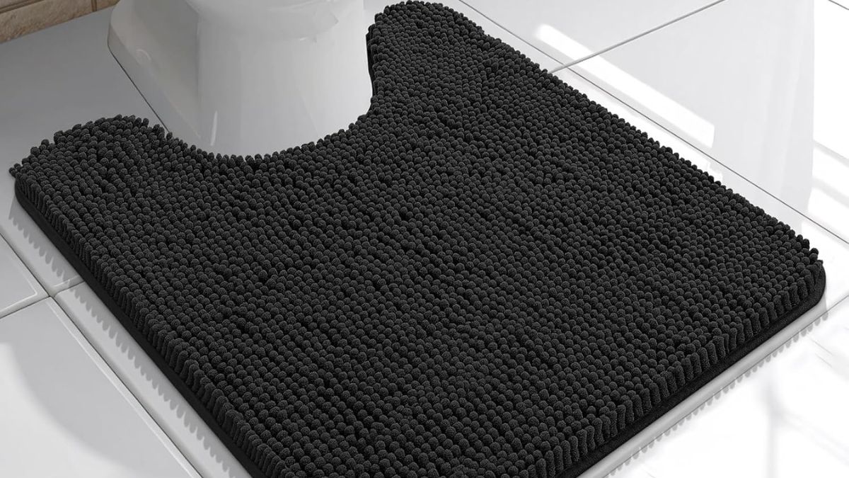 OLANLY Toilet Rugs U-Shaped 20 by 20 Inches: Plush Comfort Meets Bathroom Functionality