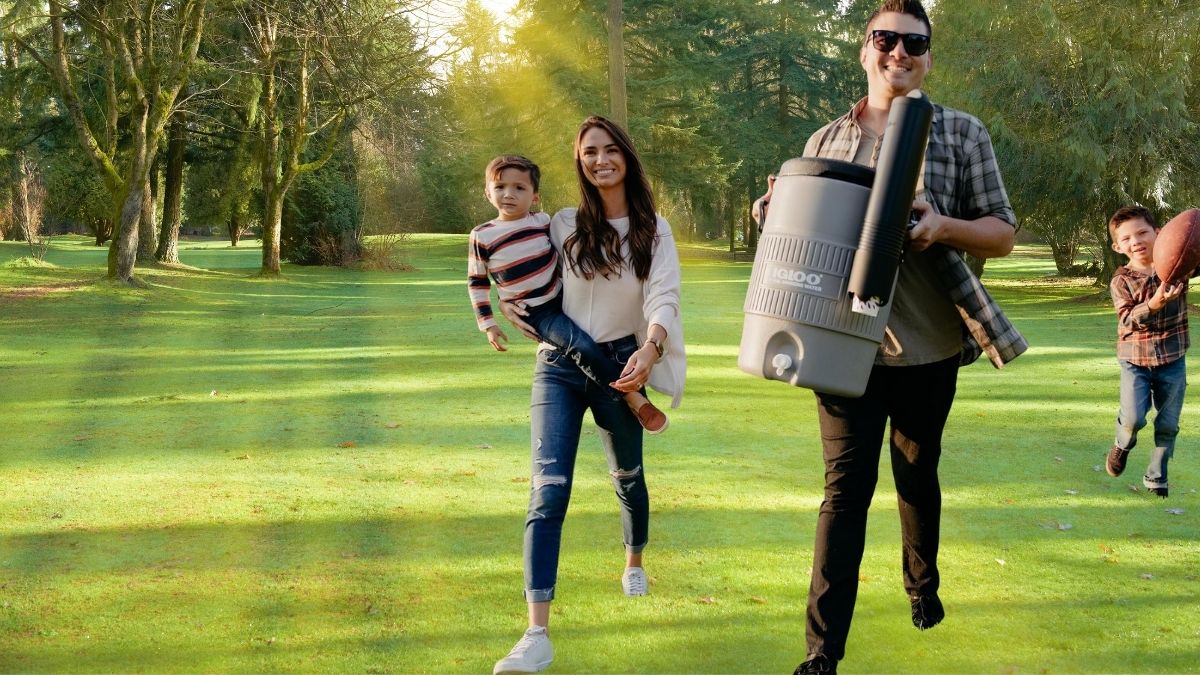 Why the Igloo Sports Cooler Is a Smart Choice for Outdoor Hydration and Handwashing