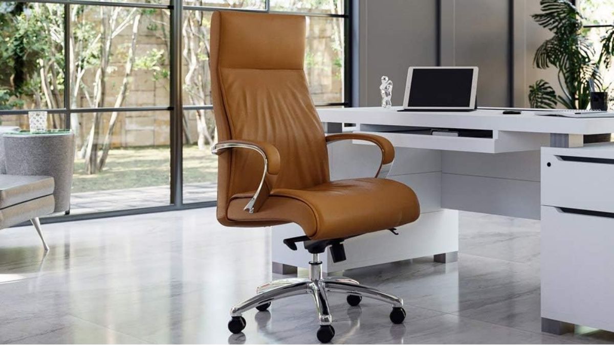 ZURI Forbes Genuine Leather Executive Chair: Premium Tan Comfort with Aluminum Base