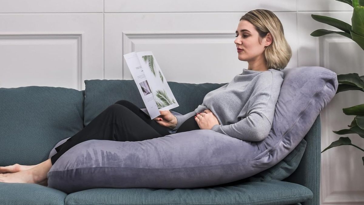 Momcozy Pregnancy Pillows for Sleeping, U Shaped Full Body Maternity Pillow with Removable Cover - Support for Back, Legs, Belly, HIPS for Pregnant Women,...