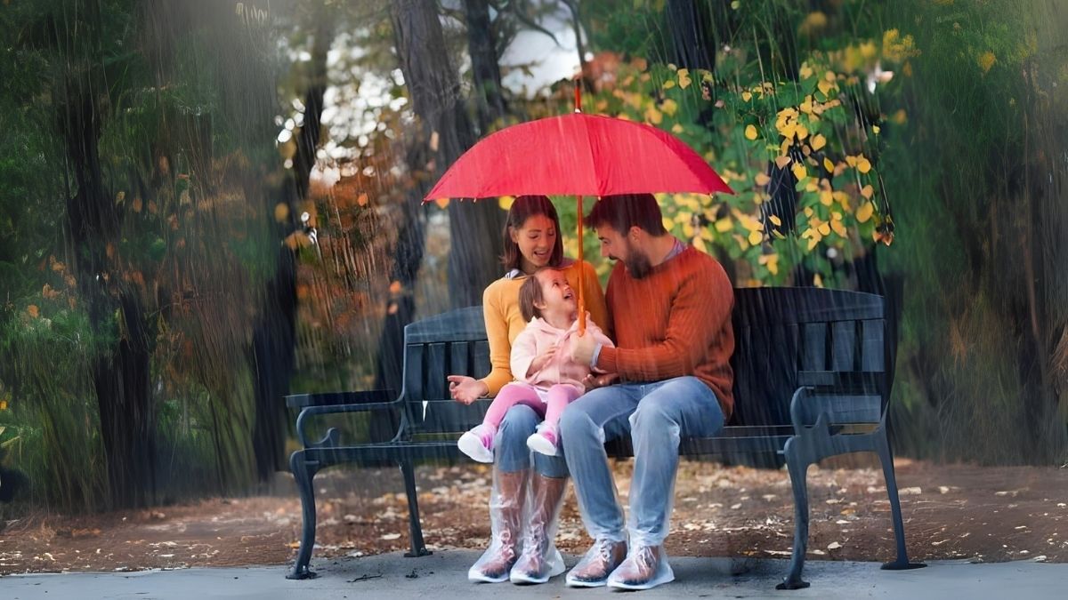 Waterproof Shoe Covers for Rain: THLVOEK 10-Pair Disposable Rain Protection Review