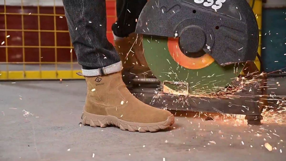 Steel Toe Leather Work Boots: Comfort Meets Safety for Construction & Welding
