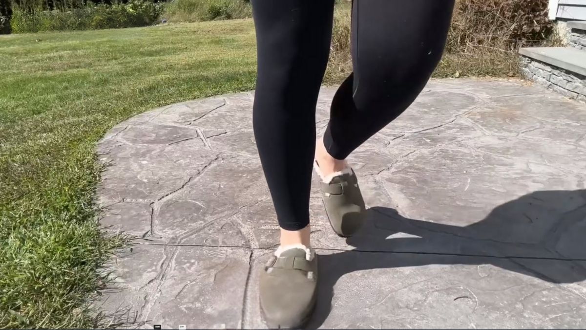 CUSHIONAIRE Haven Genuine Leather Clogs for Women: Comfort Meets Style