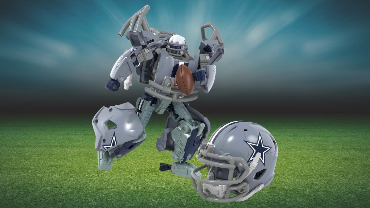 Transformers NFL Dallas Cowboys Starblitz 5.5-Inch Action Figure: Robot to Helmet Conversion
