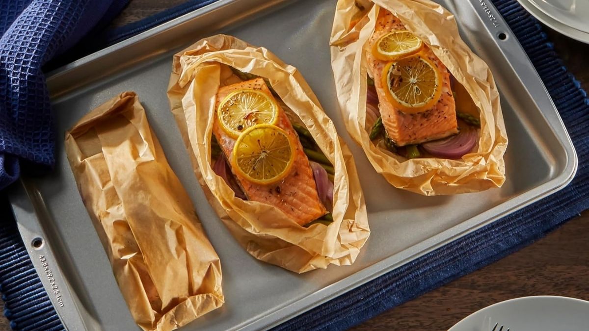 Reynolds Kitchens Unbleached Parchment Paper Roll: A Smarter, Greener Choice for Everyday Baking