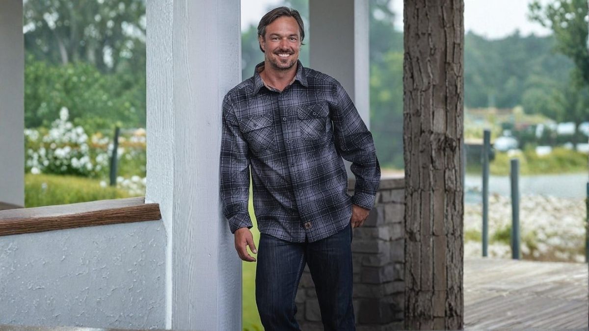 Is the Legendary Whitetails Heavyweight Fleece Shirt the Ultimate Cold-Weather Upgrade for Your Wardrobe