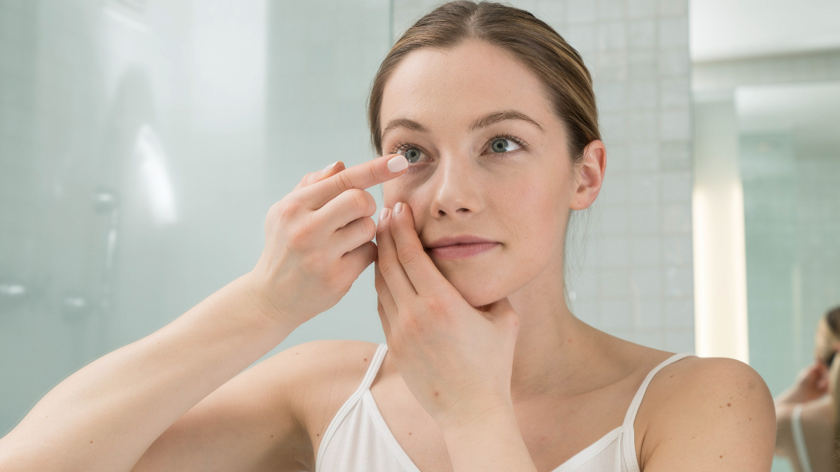 Contact Lens Care and Hygiene: Essential Tips for Healthy Eyes