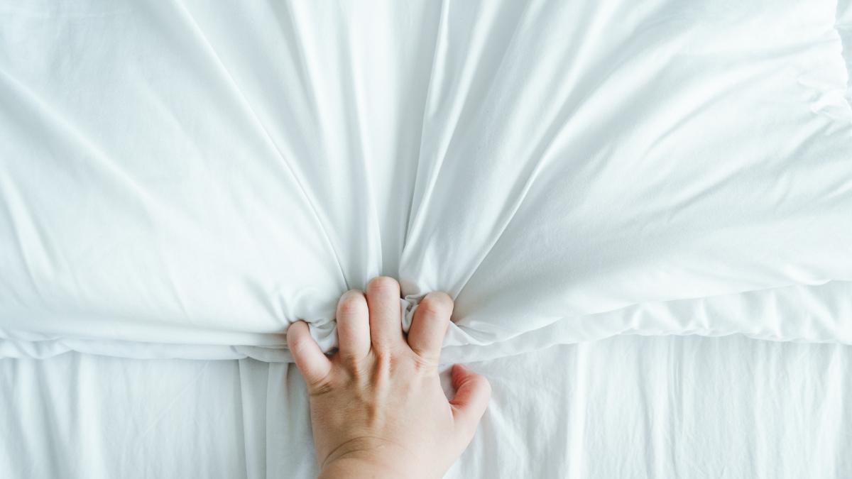 Cotton vs. Synthetic Bed Sheets: What’s the Difference?